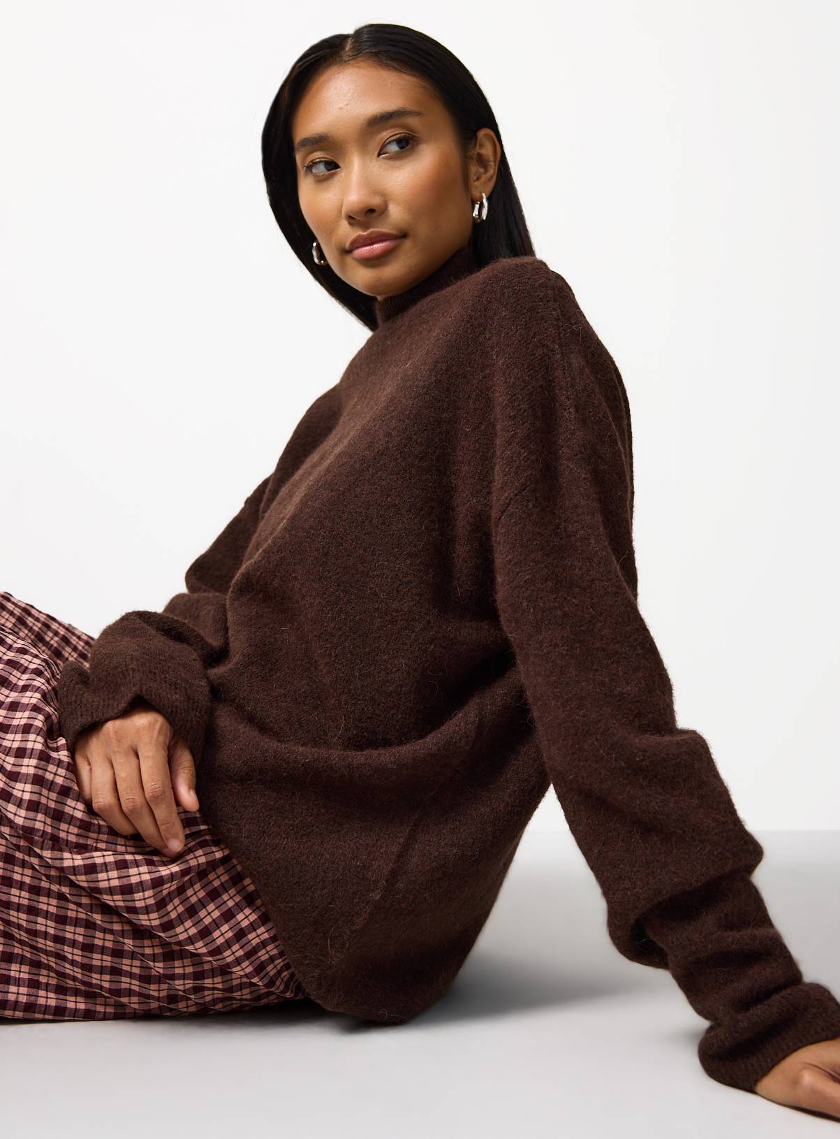 Dark Brown Jersey Turtle Neck Jumper XL - Image 1